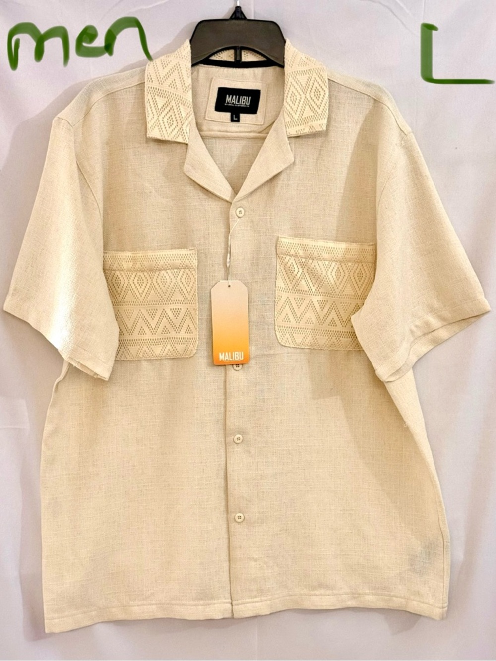 Malibu Men's Cream Short-Sleeve Button Down Shirt with Patterned Pockets
